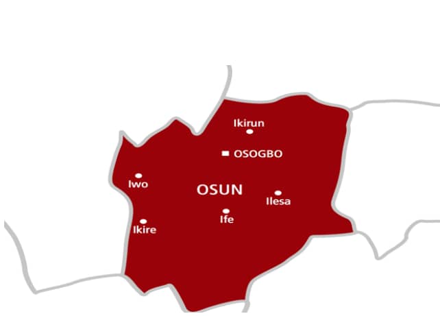 Osun school pupils don dey hospitalised after Dem inhale teargas wey dey fired by police:
